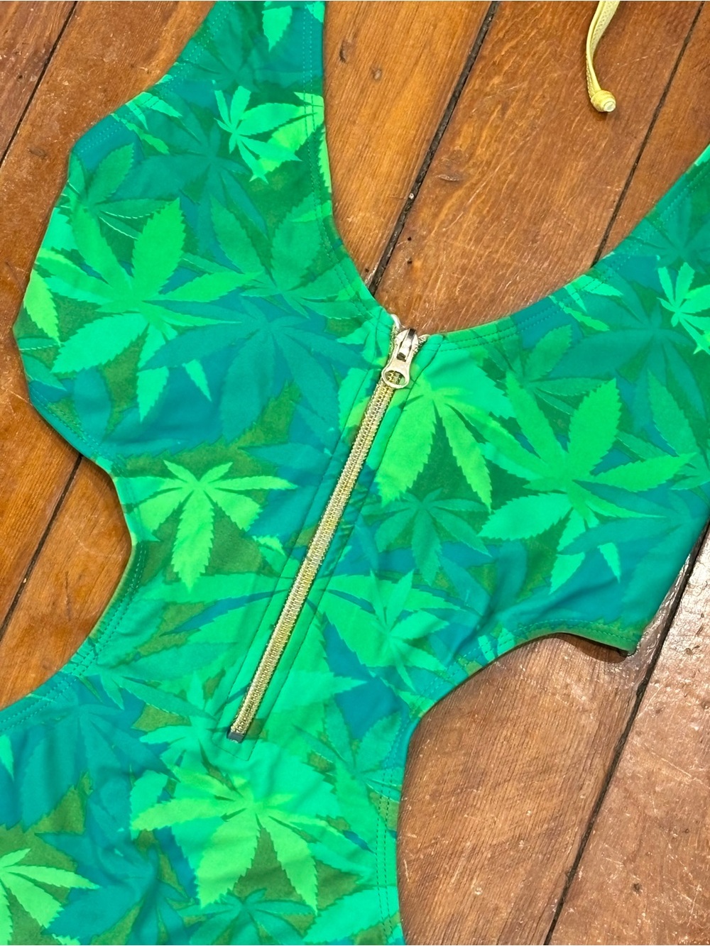 BodyRage Unique Cutout One-Piece Swimsuit Size M - Picture 3 of 9